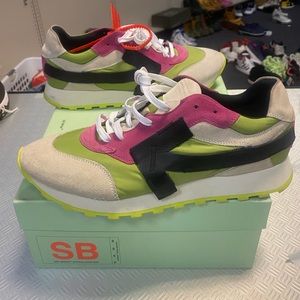 Off white OMIA SNEAKERS size 43